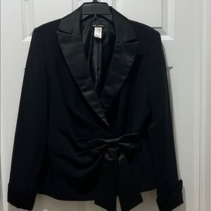 De La Renta Black Satin Bow Blazer